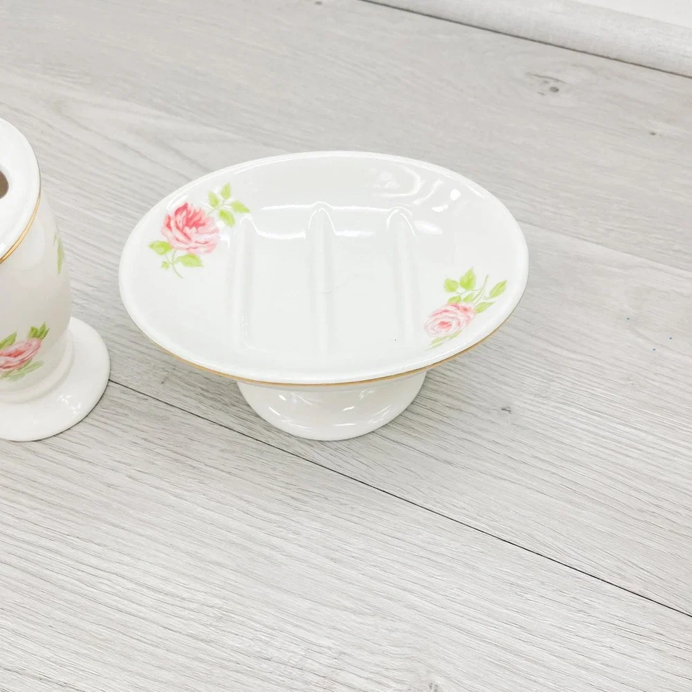 Vintage Floral Ceramic Bathroom Set: Soap Dish‎ & Toothbrush Holder